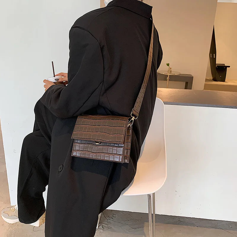 Alligator Pattern PU Leather Crossbody Bags for Women Small Messenger Bag Lady Flap Shoulder Bag Luxury Handbag and Purse Bolso