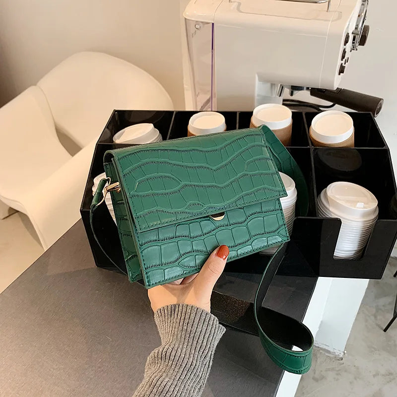 Alligator Pattern PU Leather Crossbody Bags for Women Small Messenger Bag Lady Flap Shoulder Bag Luxury Handbag and Purse Bolso